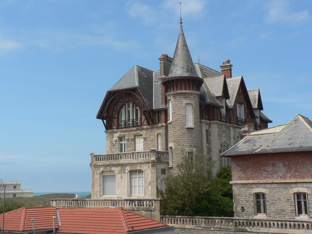 Hôtel Les Alizés Biarritz Szoba fotó